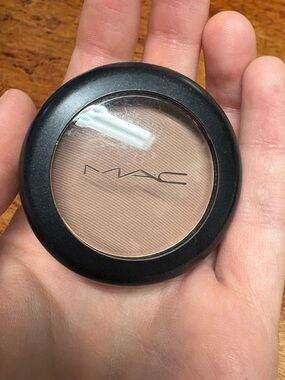 Mac Endless Sunshine Powder Blush and Mac To The Beach Eyeshadow Bundle